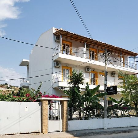 Orchard Retreat Aparthotel Himare Exterior photo